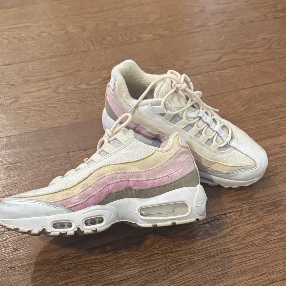 Nike Women's Sneakers in Cream, Pink, and White
